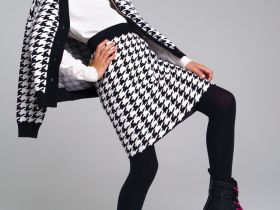 Жаккардовые кардиган и юбка