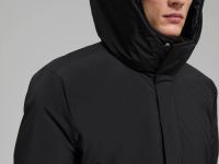 Пуховое полупальто с капюшоном и воротником-стойкой