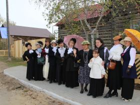 Вилюйск преображается: в День города на набережной «Поющие пески» зазвучала новая музыка