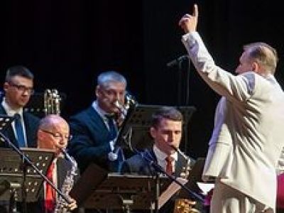 Ко всемирному дню рок-н-ролла