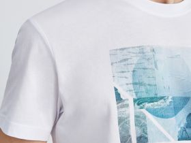 Свободная футболка с принтом