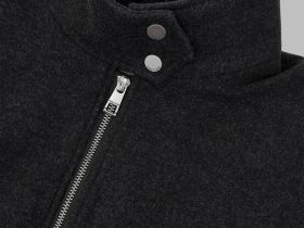 Куртка-бомбер с воротником-стойкой