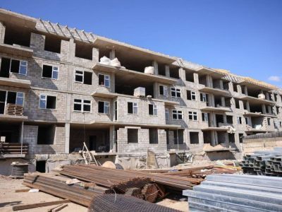 В Чульмане на строительстве школы и жилого комплекса увеличат количество работников