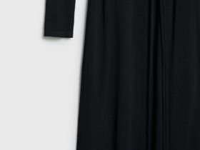 Вязаное платье с вырезом лодочкой, Черный