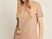 Футболка приталенного силуэта