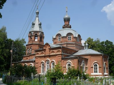 Церковь на кладбище