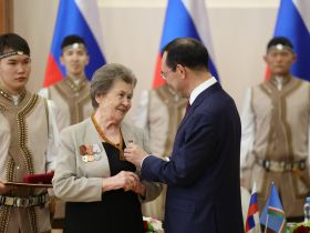Госнаграды вручили якутянам в преддверии Дня республики