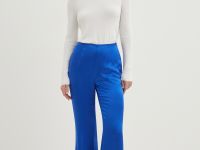 Брюки полуприлегающего силуэта на средней посадке