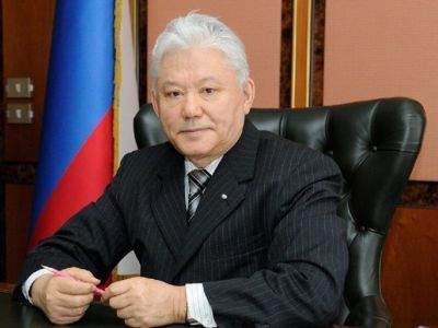 Выставка о Михаиле Николаеве и его роли в развитии Якутии открылась в Президентской библиотеке