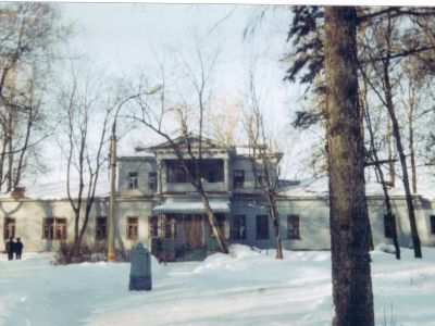 Питьевой фонтан минеральной воды (чугунное литье)