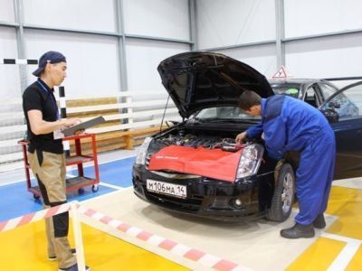 Студенты Якутского автодорожного техникума сдают ГИА в форме демоэкзамена  