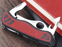 Нож перочинный Victorinox Forester One Hand, сталь X50CrMoV15, рукоять нейлон, красно-черный