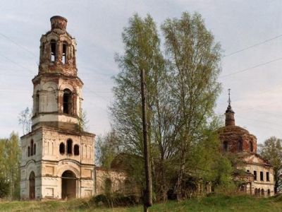 Троицкая церковь с иконостасом нач. XIX в.