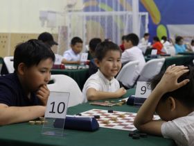 Кубок Ил Дархана по шашкам собрал в Якутске более 200 участников