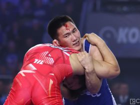 Якутский борец Владислав Кривошапкин занял второе место на турнире Коркина