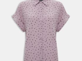 Блузка с коротким рукавом и отложным воротником