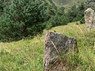 Стела № 9 раннемусульманского кладбища № 1 архитектурного комплекса "Мусийкъонгийкоте"