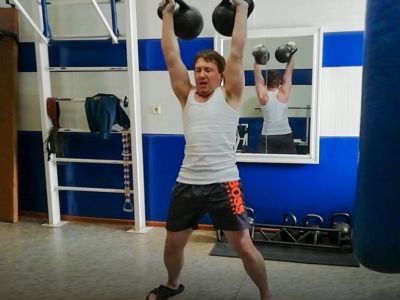 Соревнования по гиревому спорту прошли среди горноспасательных частей МЧС Якутии