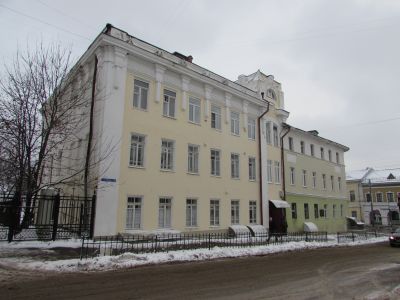 Здание использовалось под номера для приезжих и электротеатр «Модерн»