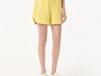 Женские спортивные шорты Lacoste с карманами