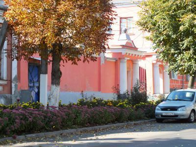 Ворота и ограда городской усадьбы