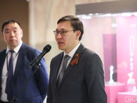 В Якутии открылась выставка «Алмазы героев России»