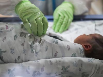 В России хотят полностью запретить суррогатное материнство