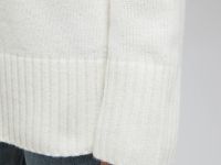 Свитер с шерстью