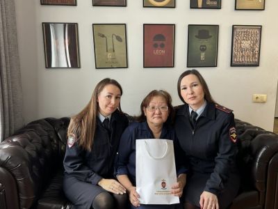 Транспортные полицейские Якутии почтили память героически погибшего на СВО Максима Стручкова