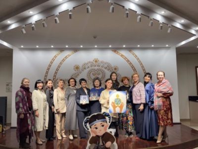 Творческая группа "Кындыкан" презентовала картину мира и сказку 