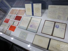 В Якутске открылась выставка «Фея музыки» к 100-летию Февронии Баишевой