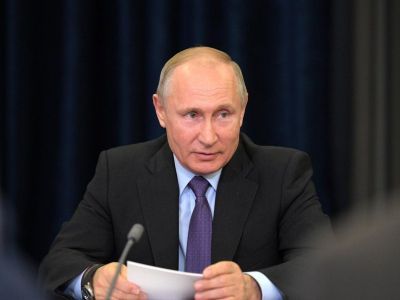 Путин поздравил мусульман России с праздником Ураза-байрам