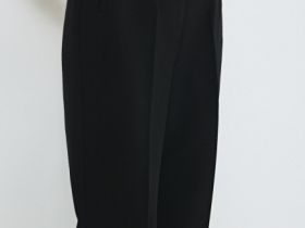 Зауженные книзу брюки, Черный
