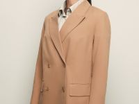 Двубортный жакет полуприлегающего силуэта