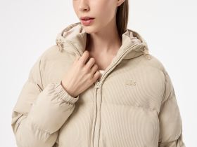 Женский короткий пуховик Lacoste