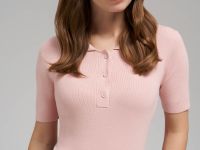 Легкий джемпер-поло приталенного кроя