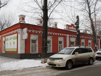 Дом, владельцем которого в 1900-х - 1915 гг. являлся Я.С. Комаров