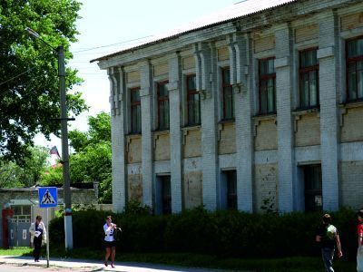 Магазины Аносова и Леонова