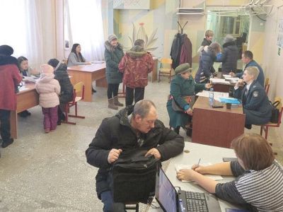 Специалисты социальных служб Мирнинского района выехали в поселения