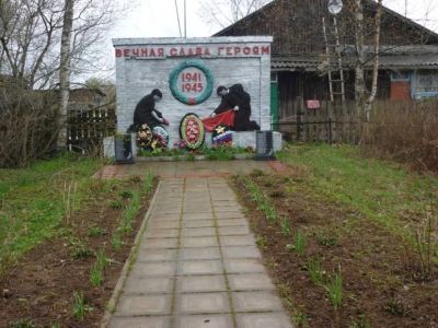 Одиночная могила воинов Советской Армии, погибших в период Великой Отечественной войны