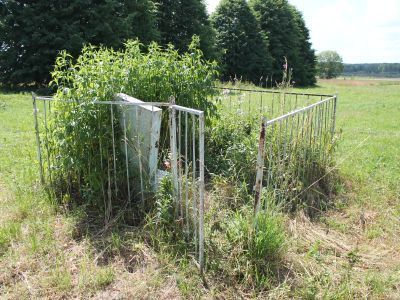 Братская могила советских военнопленных