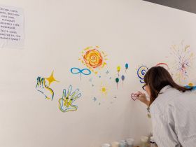 В Якутске открылась выставка «КутТал», исследующая феномен страха через искусство