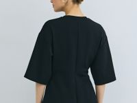 Футболка с брошью, Черный