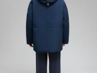 Пуховое пальто с накладными карманами