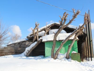 Двухэтажные деревянные службы