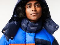 Женский пуховик со съемным капюшоном