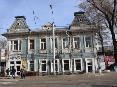 Дом и службы Бичаханова