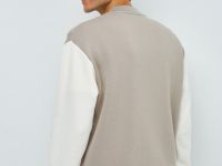 Бомбер на кнопках, Бежевый