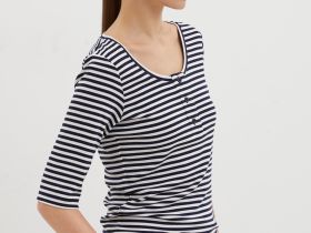 Блузка с округлым вырезом в полоску