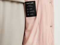 Полупальто утепленное с воротником-стойкой